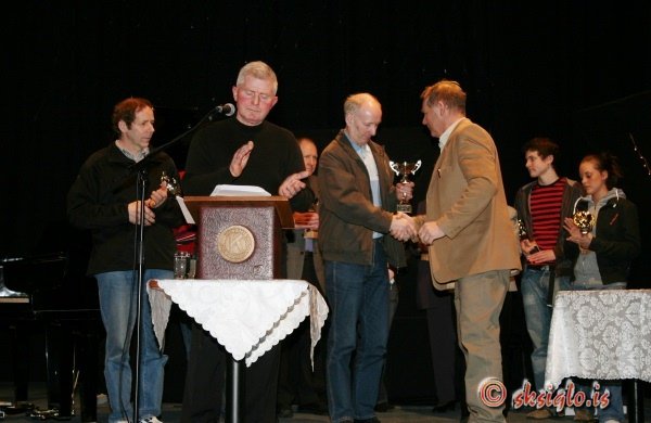 2006-02-05-078