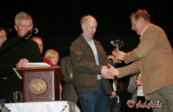 2006-02-05-081