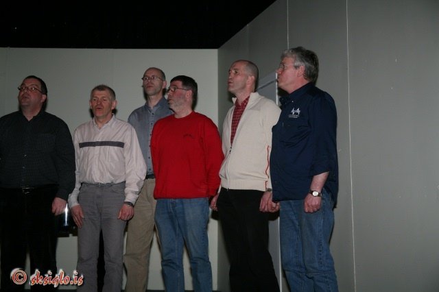 2006-04-06-081