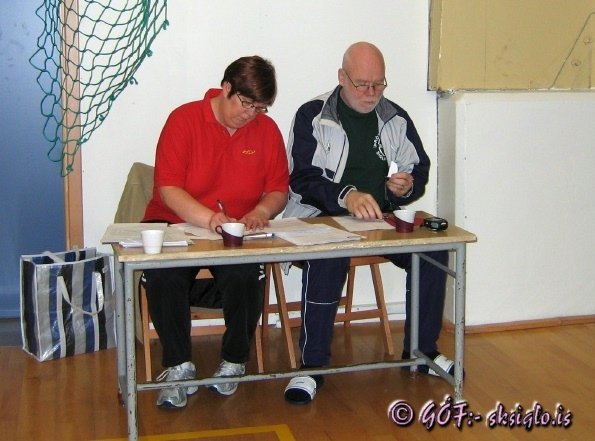 2006-02-04-G-012