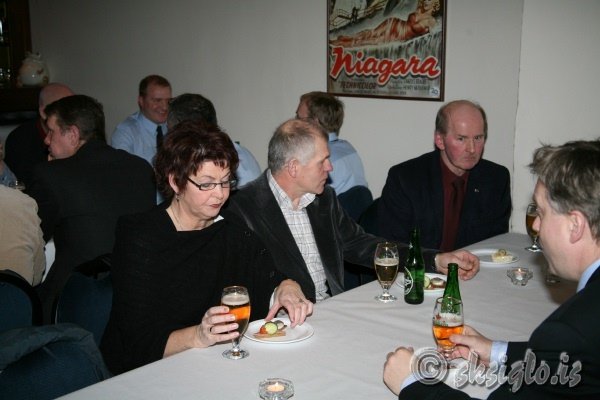 2005-12-09-063 (2)