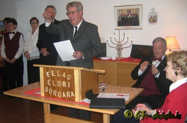 2005-12-10-G-004 (2)