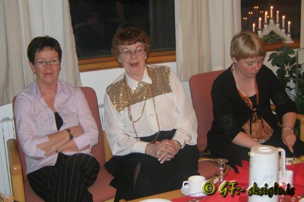 2005-12-10-G-019 (2)