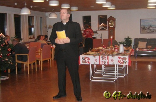2005-12-10-G-033 (2)