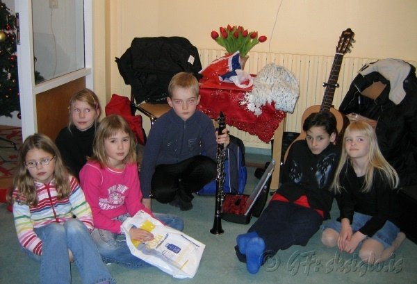 2005-12-07-G-001 (2)