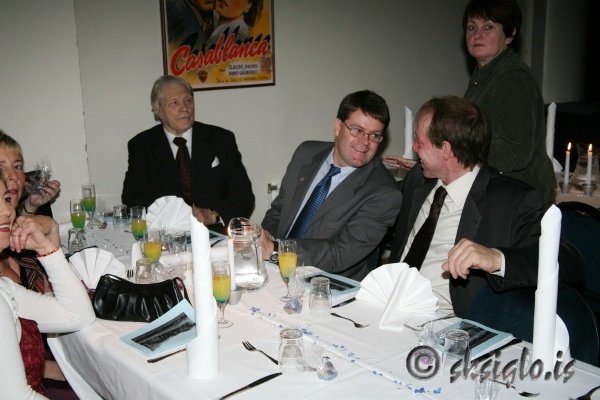 2005-11-19-025