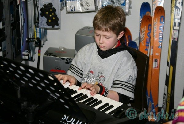 2005-12-14-037 (2)